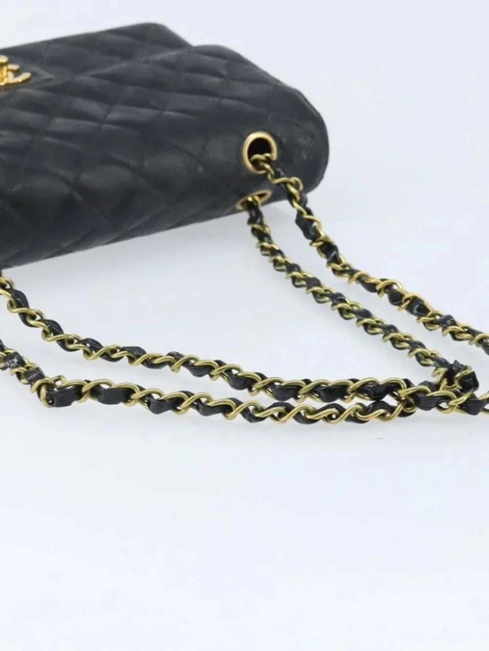 CHANEL Matelasse Chain Shoulder Bag Leather Black Gold CC Auth 88183